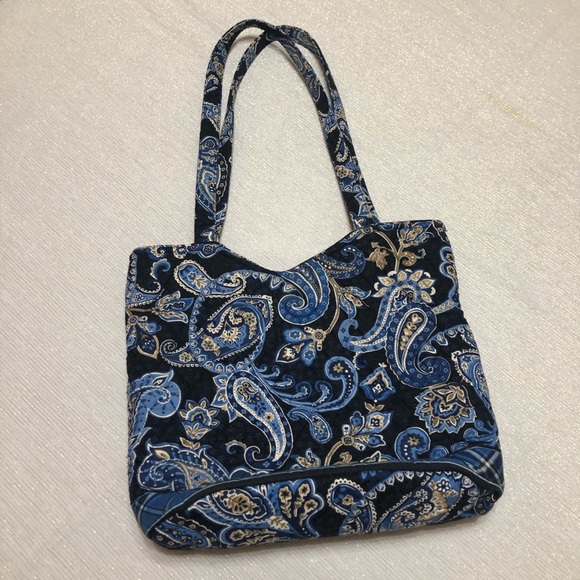 Vera Bradley Handbags - Vera purse - retired Windsor Navy pattern